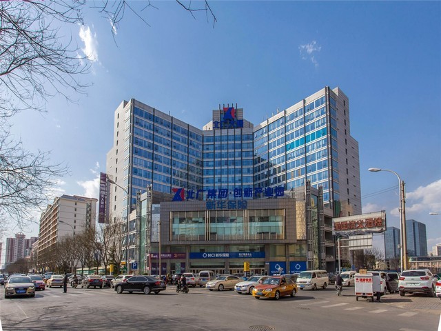 浙江广场单立柱广告牌检测